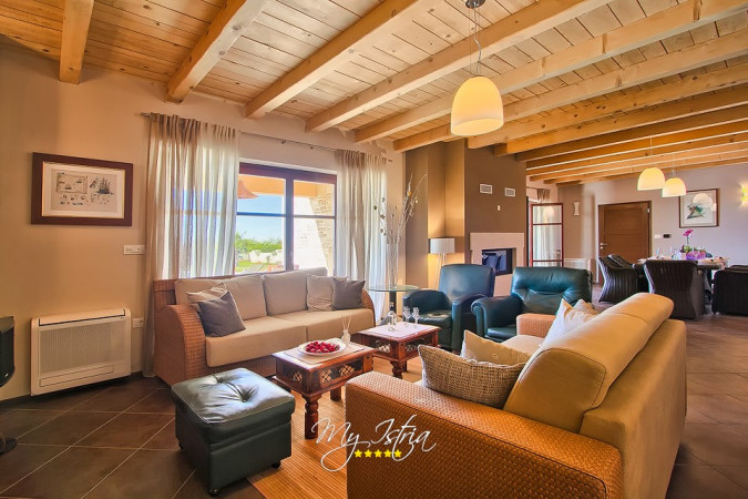 Living room, Villa Dorotea - country house with pool in south-central Istria Jur&scaron;ići